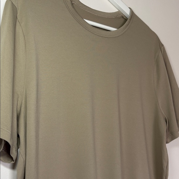 NEW Lululemon Jersey Training Short-Sleeve Shirt Warm Ash Grey Size 6 - Picture 5 of 5